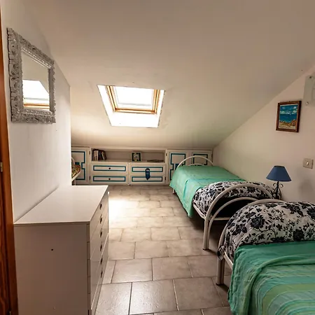 Casa Sottotorre, Relax Totale A Due Passi Dalla Nyaraló